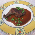 ビストロ・ドゥマン - 鶏モモ肉、グリーンピース。　　　　　　2018.05.19