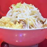 ラーメン二郎 - ラーメン（小）＋ニンニク多め野菜