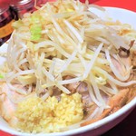 ラーメン二郎 - ラーメン（小）＋ニンニク多め野菜