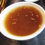 久美野 - サラサラ蕎麦湯に七味投入。（いやいや決して邪道でゎありませんよ。）
