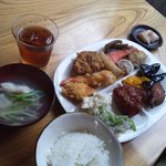 神家 - ランチバイキング