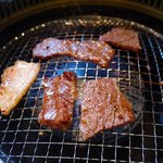 焼肉　萬輝 - 無煙ロースターで　焼きます