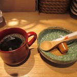佳人 - 
嬉しい事にランチを食べ終ったらコーヒーのサービスもありました。
