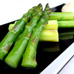 Enjoy freshly steamed ♪ Steamed asparagus 780 yen (excluding tax)