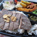 ほっともっと - 料理写真:スペシャルガーリックステーキ弁当、690円