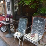 BISTRO POISSON ROUGE - 