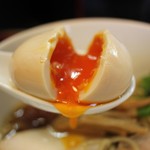 らぁ麺 飛鶏 - 煮玉子