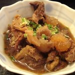 深川 鳩貝 - 牛スジの煮込み