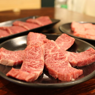 炭火焼肉 ホルモン やま元_2