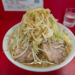 ラーメン二郎 - 小 野菜、ニンニク少し