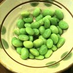 鶏ヤロー - 枝豆は全部剥いて一気食いです！