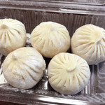 手作り豚まん専門店 龍福 - 小籠包