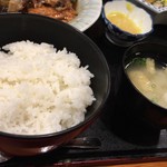 Hisabou - 定食のご飯と味噌汁