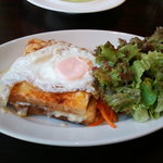 カフェ エメ・ヴィベール - クロックマダム　980円