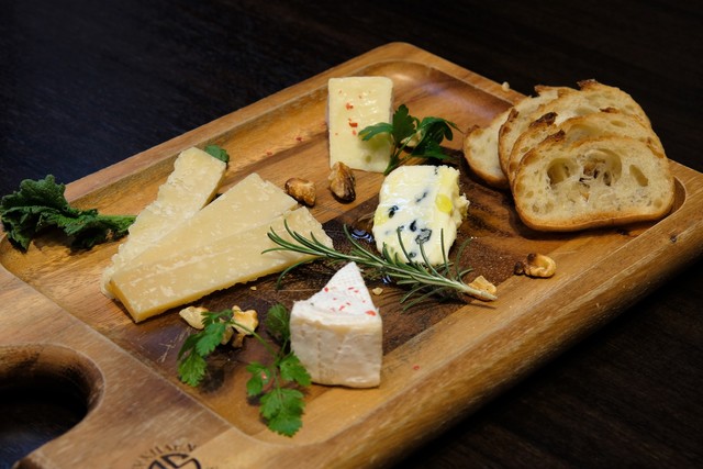 ビストロ プチ 弘前 &ndash; フランス料理とワインの隠れ家ビストロ