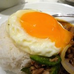 ディップパレス - 黄身をﾄﾛﾘ