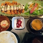 隠れ家居酒屋×個室 とりうお - 小鉢が漬け物(柴漬け)に変わったねえ。。