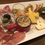 洋食&樽生ワイン しもじま亭 - 名物！！本日の前菜20種盛り　その1