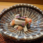 肴とお酒 うを弘 - 車海老・長芋・蕨・土佐酢ジュレ掛け