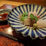 肴とお酒 うを弘 - 刺身（イサキ・かくあじ・かます焼霜造り・かわはぎ肝付）