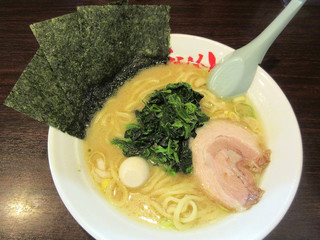 吟家 - 醤油豚骨ラーメン(2018/05/23撮影)