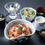 Raw chirashi gozen