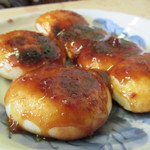 オリタ焼まんじゅう店 - 餡入りは１串２つ￥180