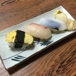 Saburouzushi - 【ラーメン・すしセット(\800)】娘のお寿司(にぎり)はサビ少なめにしていただきました。