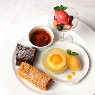 A blissful moment that will leave you breathless. A gem of a dessert to enjoy after a meal.