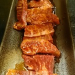 炭火焼肉屋台 たじま屋 - ハラミタレ