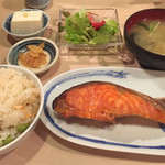 花未月 - 甘塩鮭焼き 980円