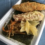 ほっともっと - 魚フライとちくわ天が海苔の上にのっかってます