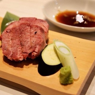 You can eat carefully selected Saga beef Yakiniku (Grilled meat)! !