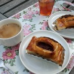 バラクラカフェ - アップルパイとコーヒーとアイスティ
