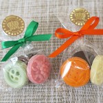 Wiener Schokoladekönig Leschanz - Schokoladen（ボタン型）4個入り€3.90 