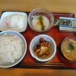 盛岡月が丘食堂 - 朝食セット（４００円）