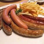 Paulaner Brauhaus  - 1805_Paulaner Brauhaus_Bavarian sausage platter@315,000Rp(ソーセージ盛合せ)