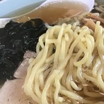 ヨット食堂 - 中太ストレート麺