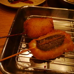 元祖串かつ だるま ジャンジャン店 - ハモと多分豚肉