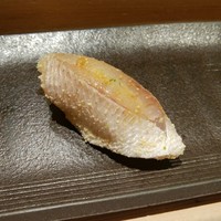 匠 進吾 - かすごだいのおぼろ玉子酢〆握り