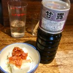 カネトク味噌醤油 佐賀屋醸造店 - お店で冷奴と一緒にね^ ^