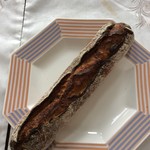 パーラー江古田 - 小麦酵母のバゲット