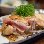 鳥田中 - 2018.5 叩きお造り 大（650円）もも正肉、胸肉※二等分した後です