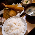 Tsukiji De Dondon - 