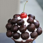 オウ ショウ カフェ - さくらんぼパフェBLACK