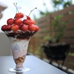 さくらんぼパフェ