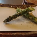 大石 - アスパラガス