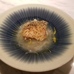 ete - 甘鯛の鱗焼き ホワイトアスパラガスの出汁 毛蟹