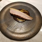 ete - ホロホロ鳥胸肉 骨の出汁のソース