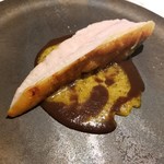 ete - ホロホロ鳥胸肉 骨の出汁のソース